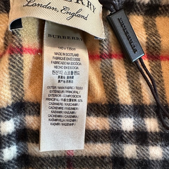 Burberry Cashmere Plaid Cape - Picture 2 of 4